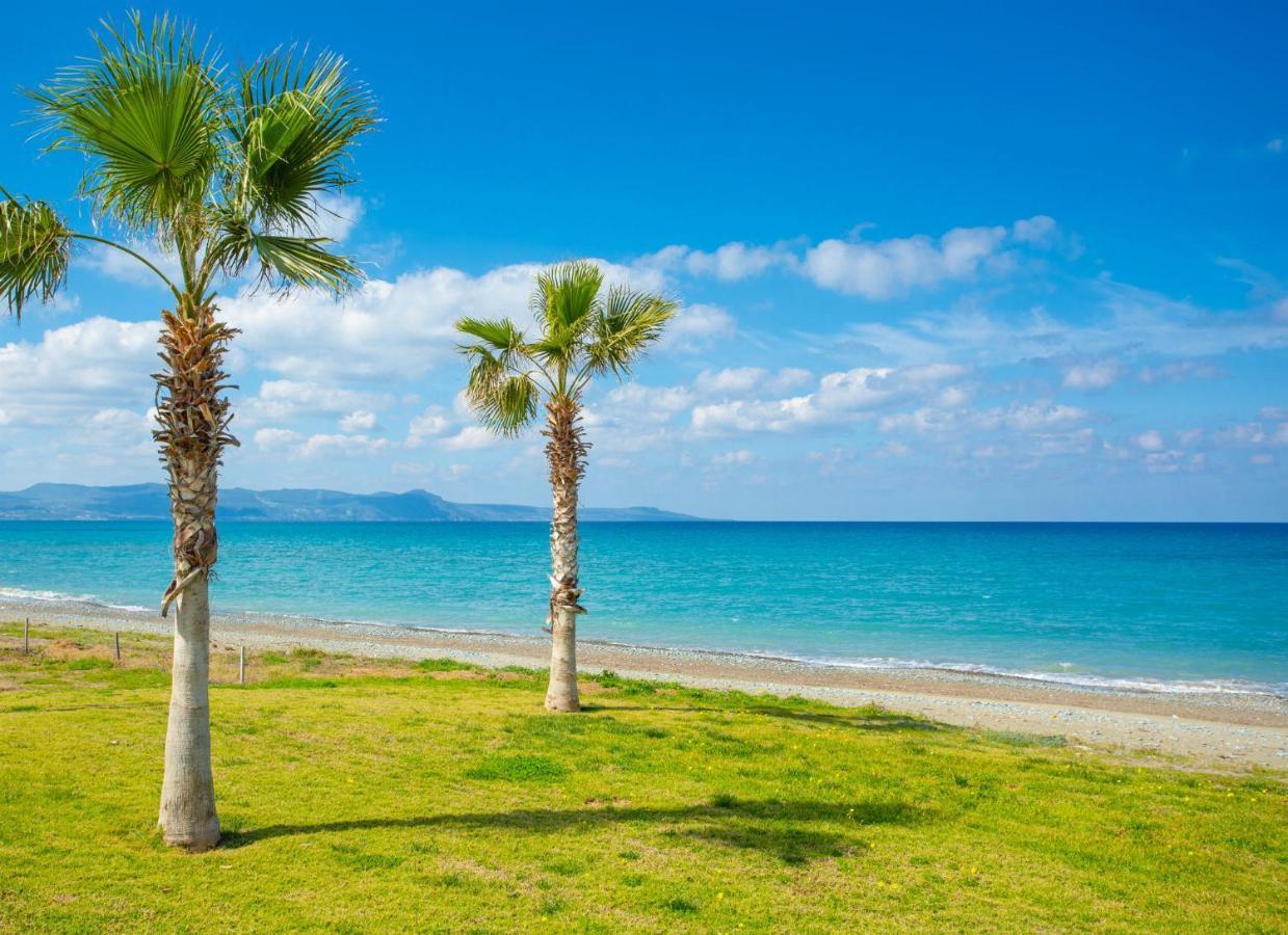 Villa Beach Heaven Pomos Esterno foto