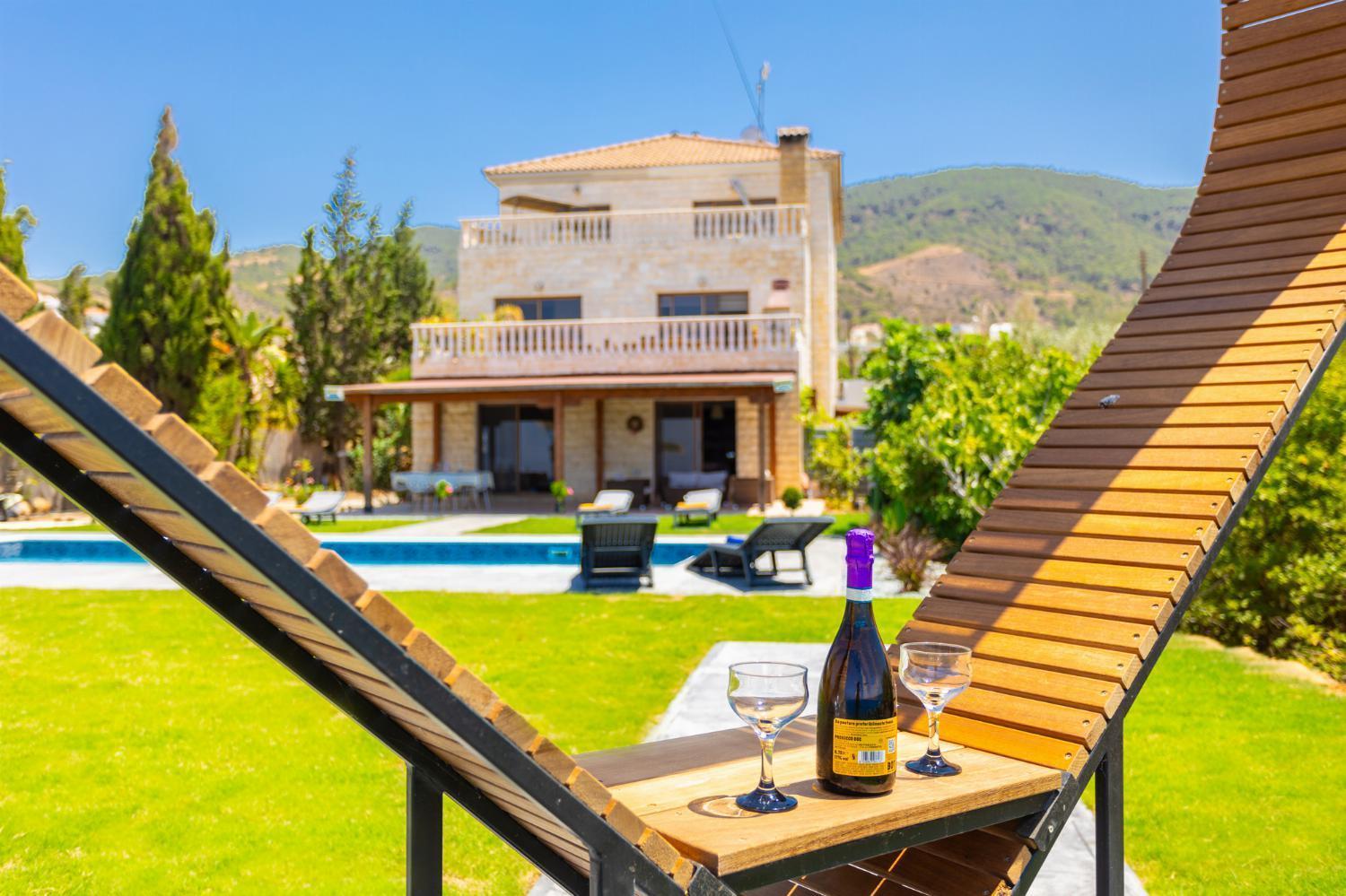 Villa Beach Heaven Pomos Esterno foto